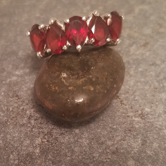 Jewelry - Sterling silver garnet ring. Jewelry - Sterling silver garnet ring.